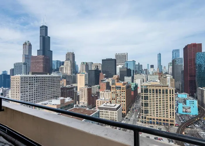 Downtown Penthouse 5bd Views Parking Gym Apartment *