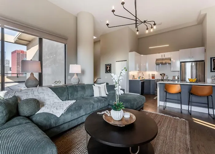 Downtown Penthouse 5bd Views Parking Gym Apartamento Chicago