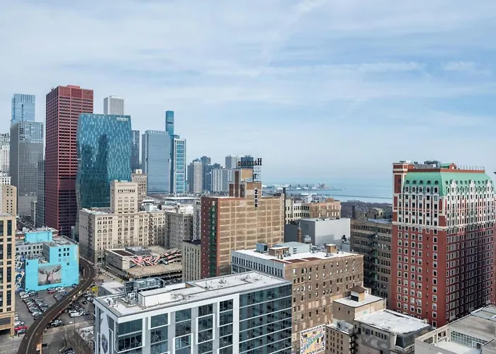 Apartment Downtown Penthouse 5bd Views Parking Gym *